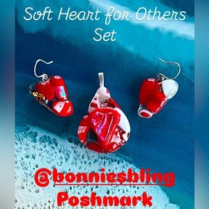 Bonnie’s Bling One Of A Kind Fused Glass Jewelry and Accessories to Wear.